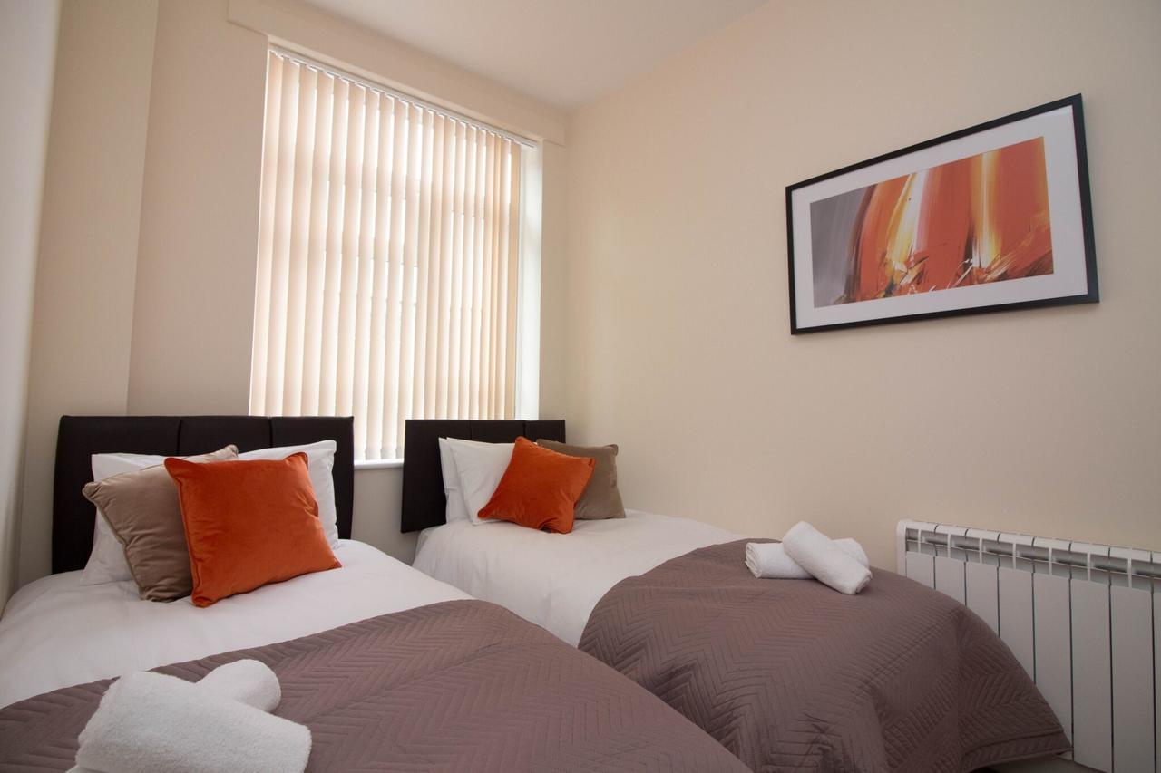 Dpv - Above Bar Street Apartments Southampton Luaran gambar